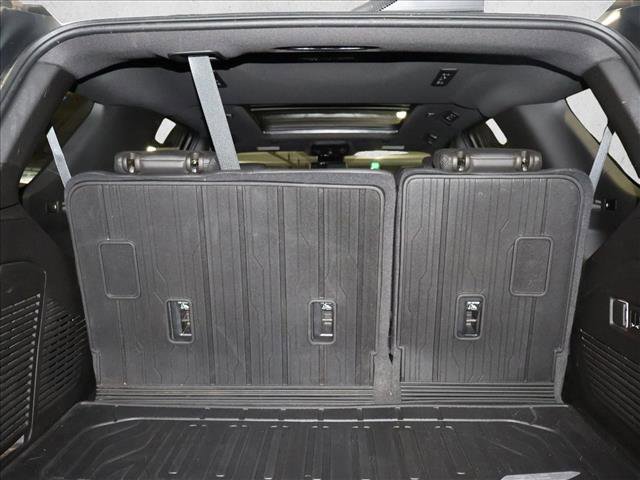 Used 2023 GMC Yukon Denali image 6