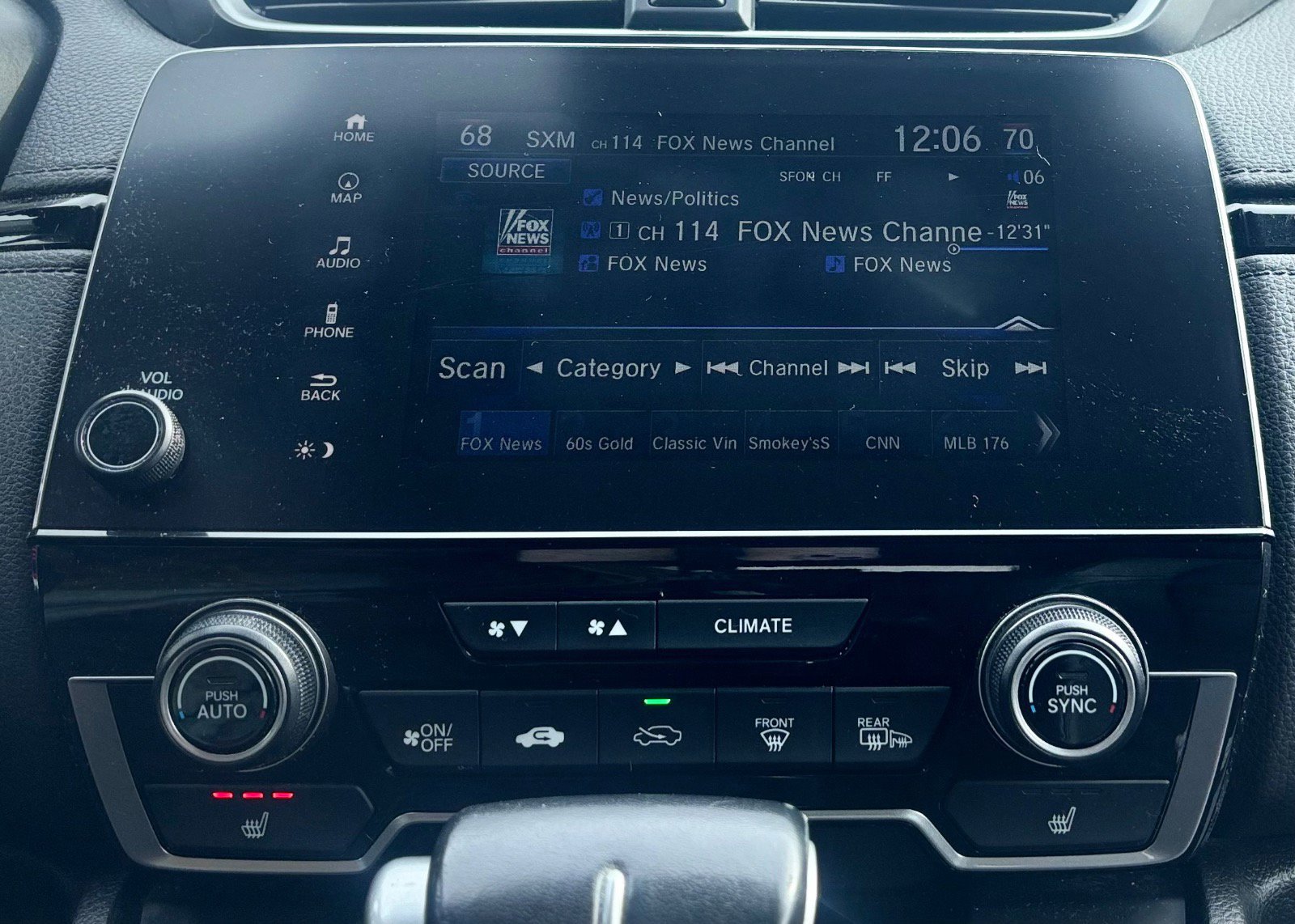 Used 2018 Honda CR-V Touring image 38