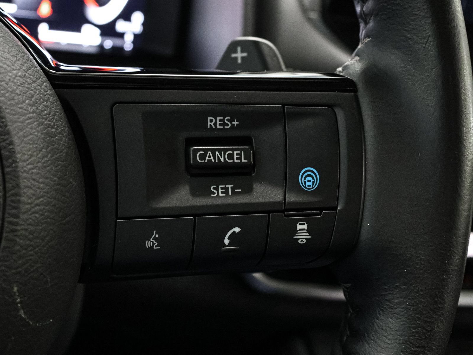 Used 2023 Nissan Rogue Platinum w/ Platinum Premium Package AWD/4WD image 36