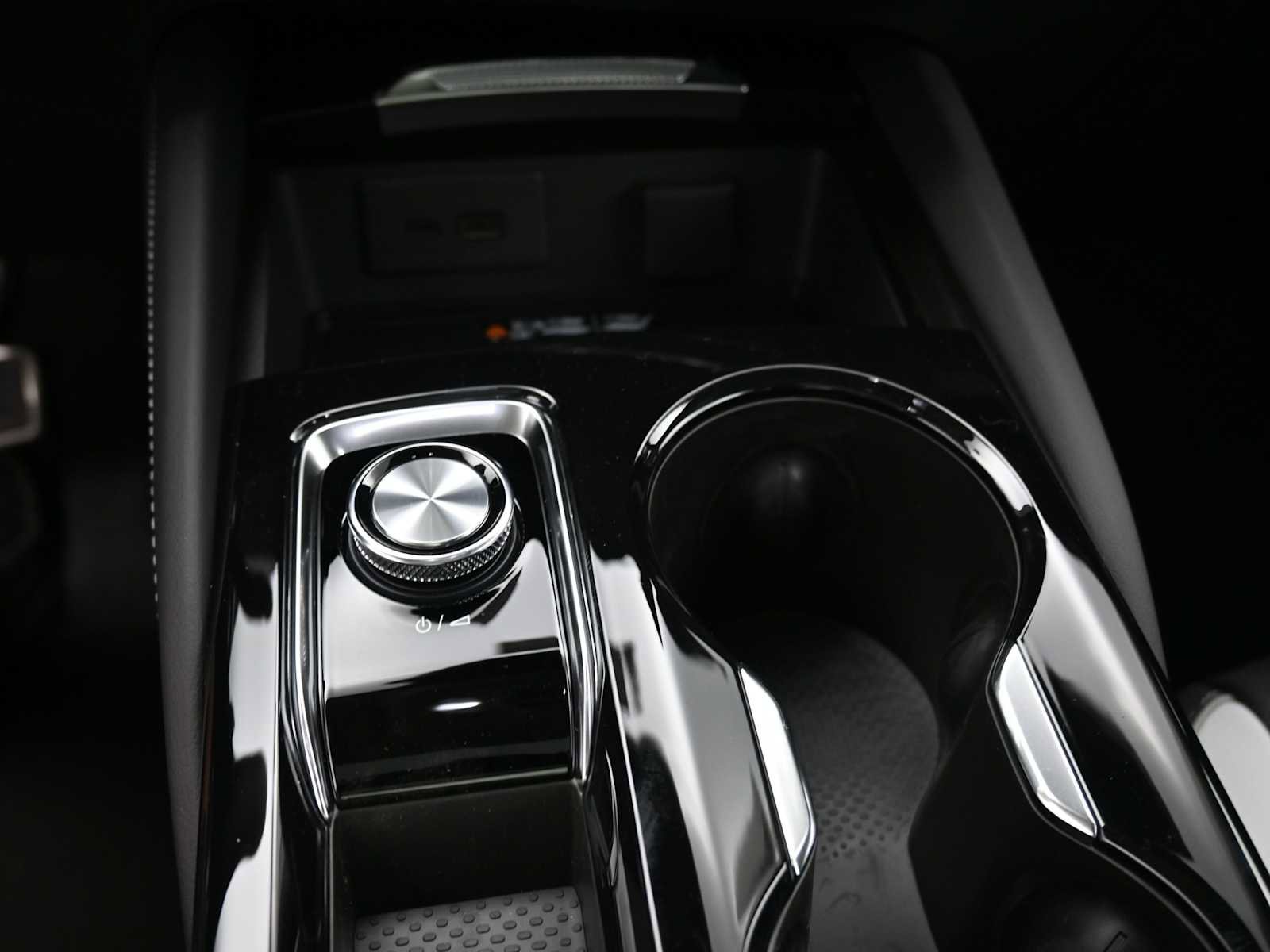 New 2025 Buick Envision Sport Touring image 14