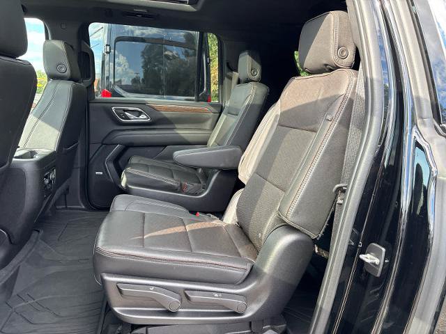 Used 2022 Chevrolet Suburban High Country AWD/4WD image 21