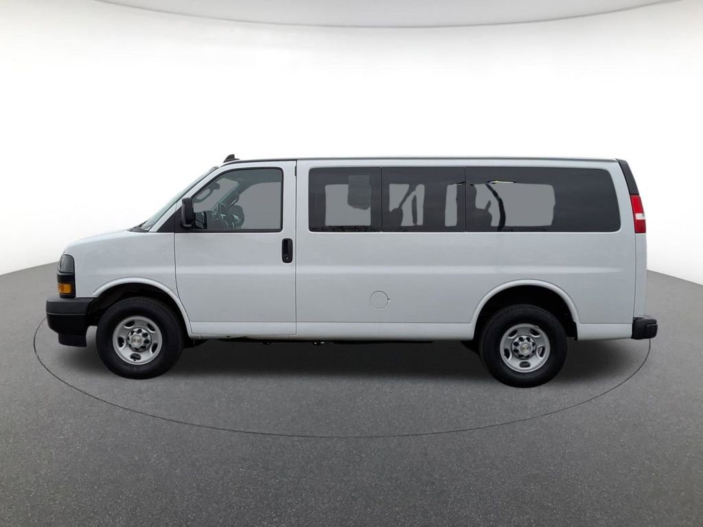 Used 2023 Chevrolet Express 3500 LS image 8
