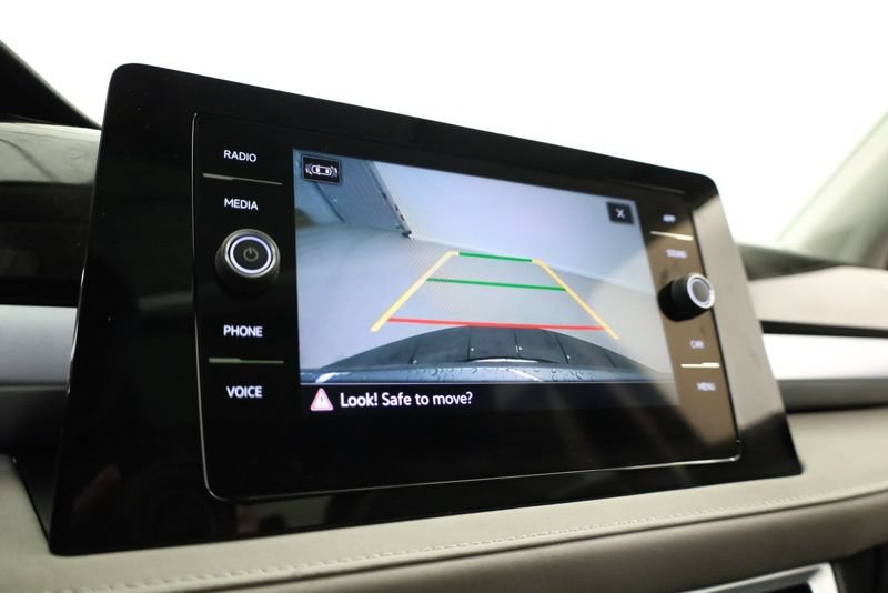 New 2026 Volkswagen Taos SE AWD/4WD image 19