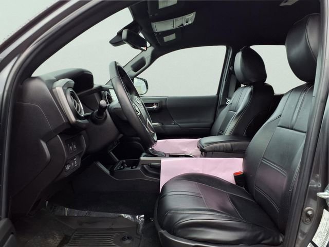 Used 2023 Toyota Tacoma TRD Sport w/ Advanced Technology Package image 21