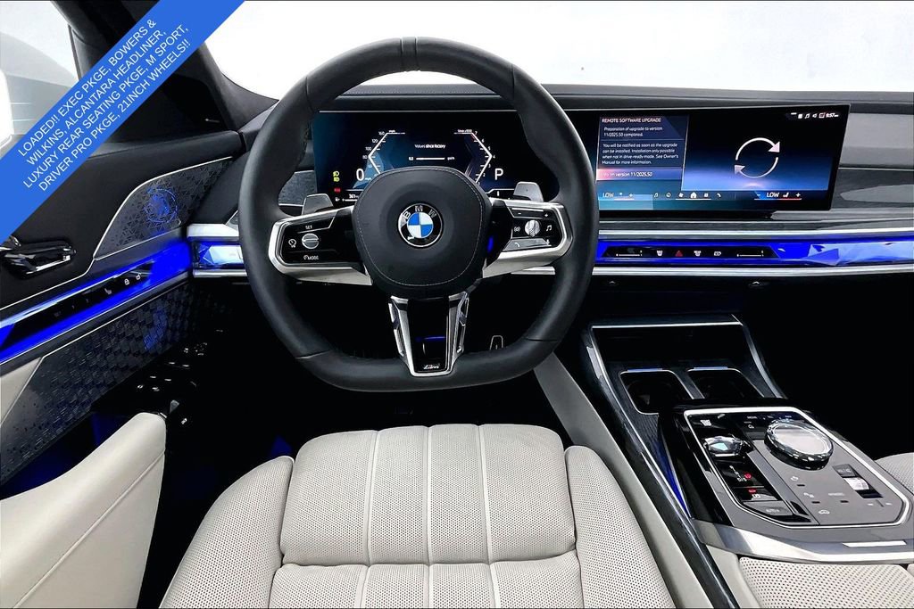 Used 2025 BMW 760i xDrive AWD/4WD image 6