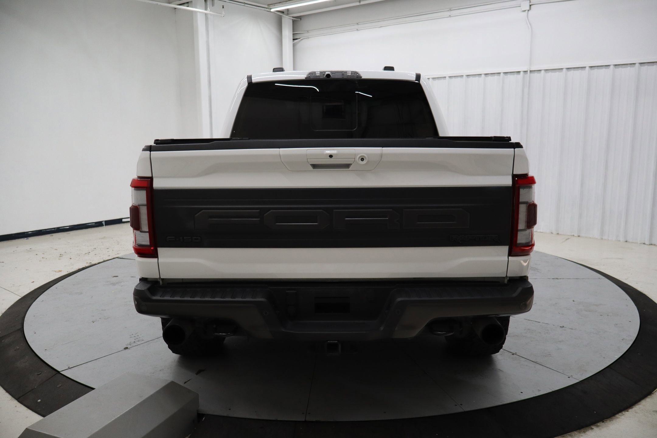 Certified 2022 Ford F150 Raptor w/ Equipment Group 801A High image 4