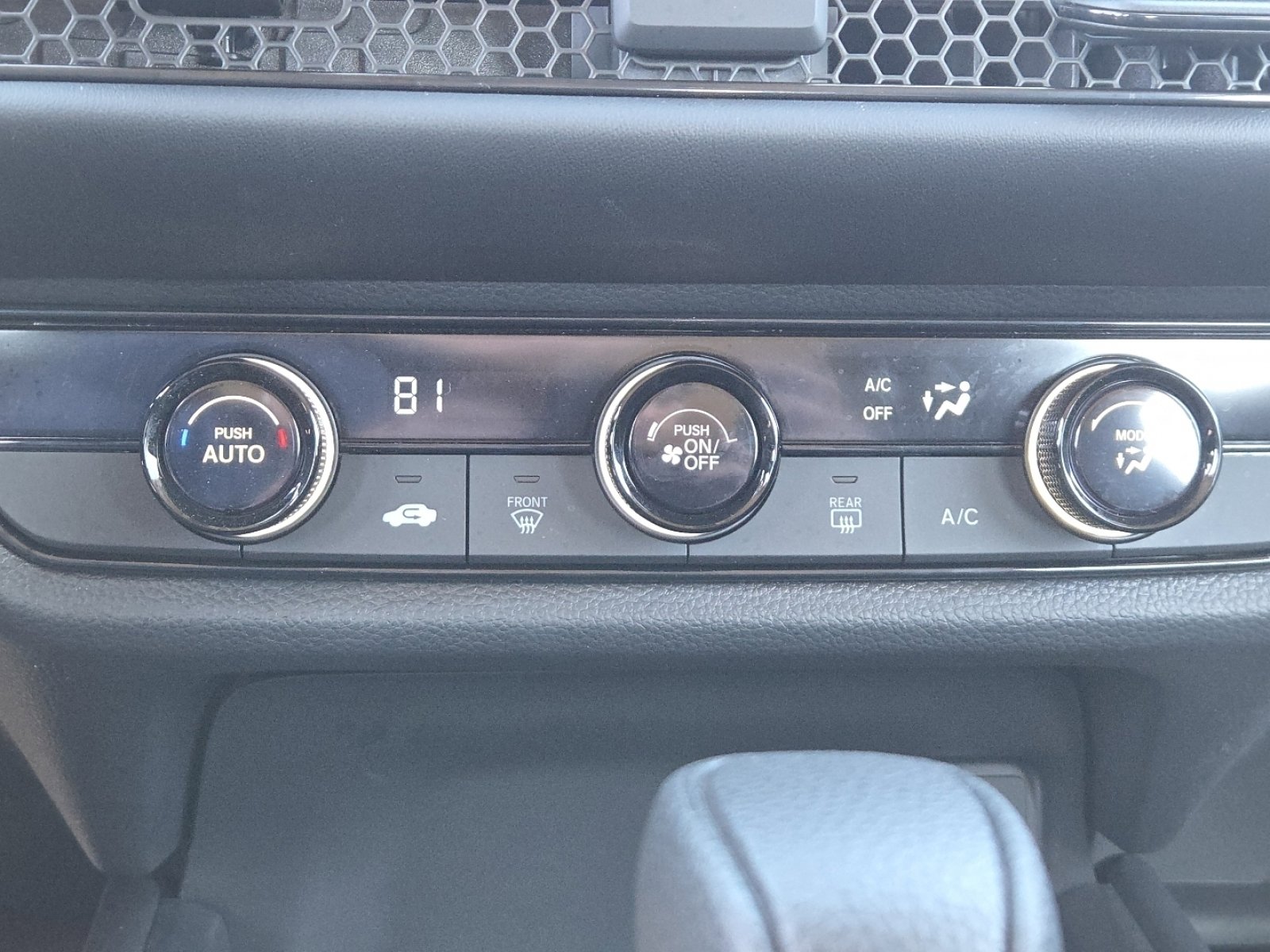 Used 2025 Honda HR-V LX image 30