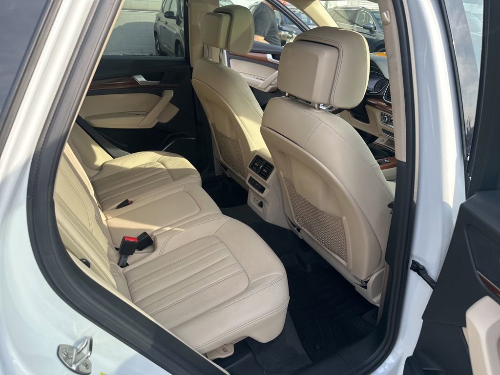 Used 2022 Audi Q5 2.0T Premium image 33