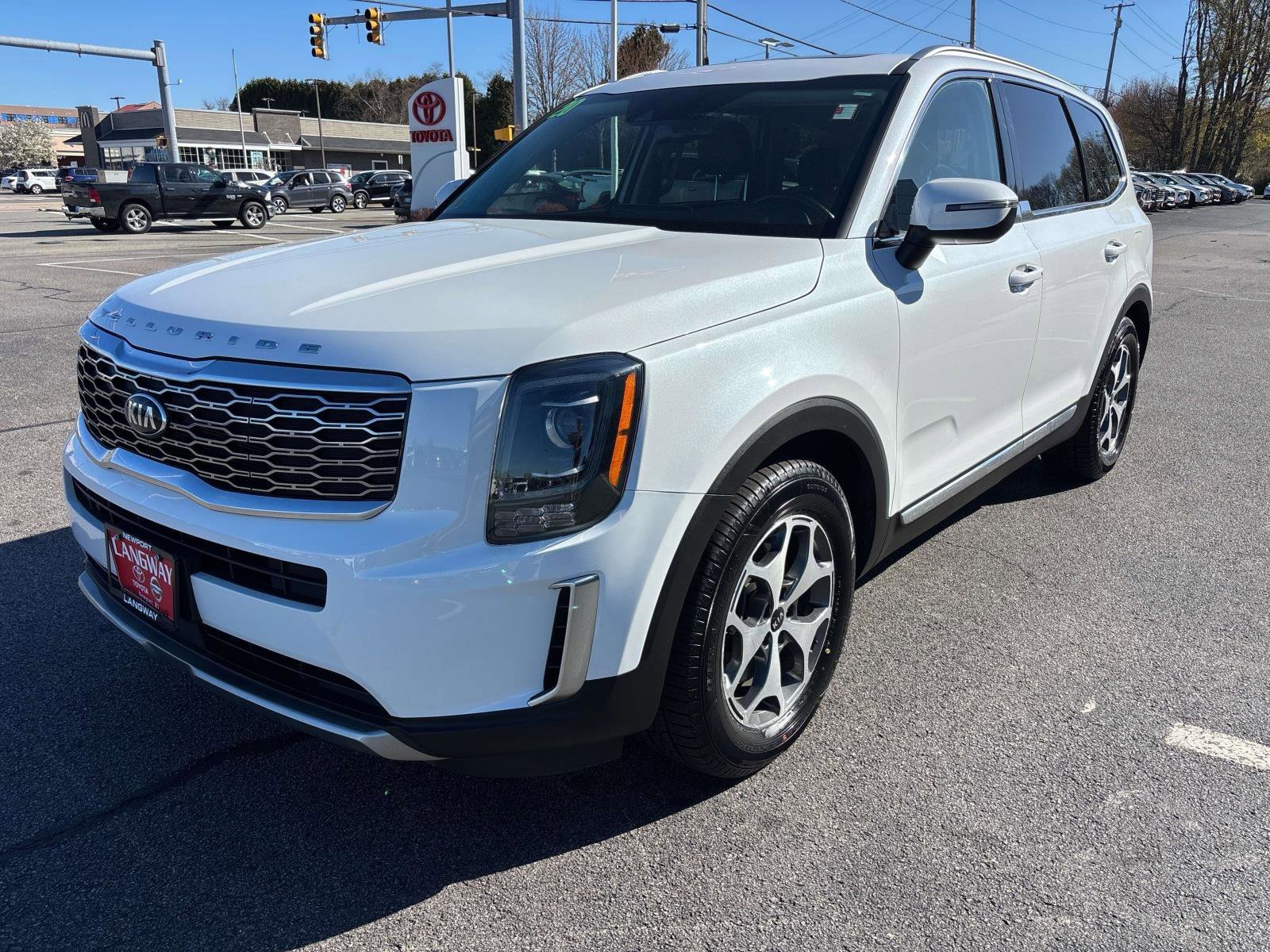 Used 2020 Kia Telluride EX w/ Towing Package AWD/4WD image 6