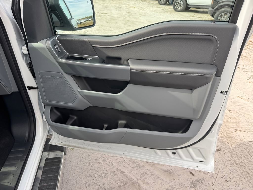 New 2025 Ford F150 XLT w/ Equipment Group 301A Standard image 19