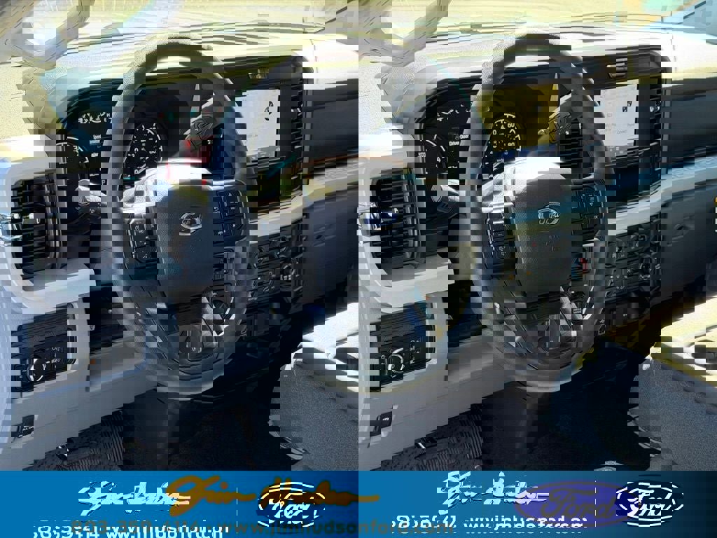 New 2026 Ford F250 XLT w/ FX4 Off-Road Package image 9
