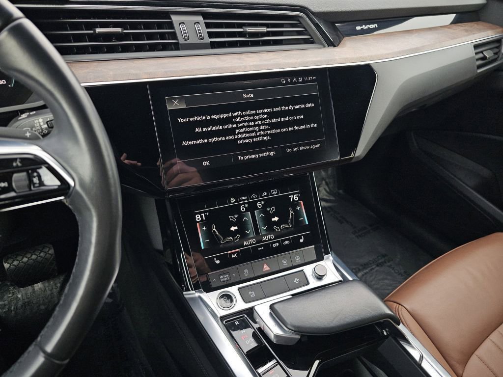 Used 2022 Audi e-tron Premium image 34