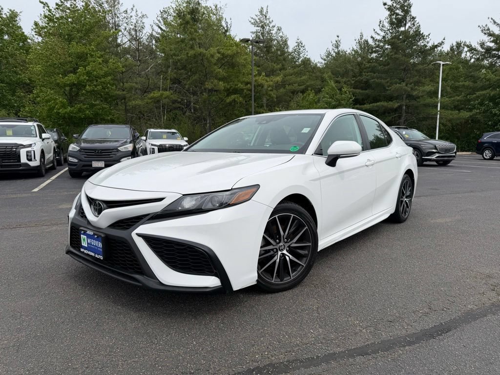Used 2024 Toyota Camry SE
