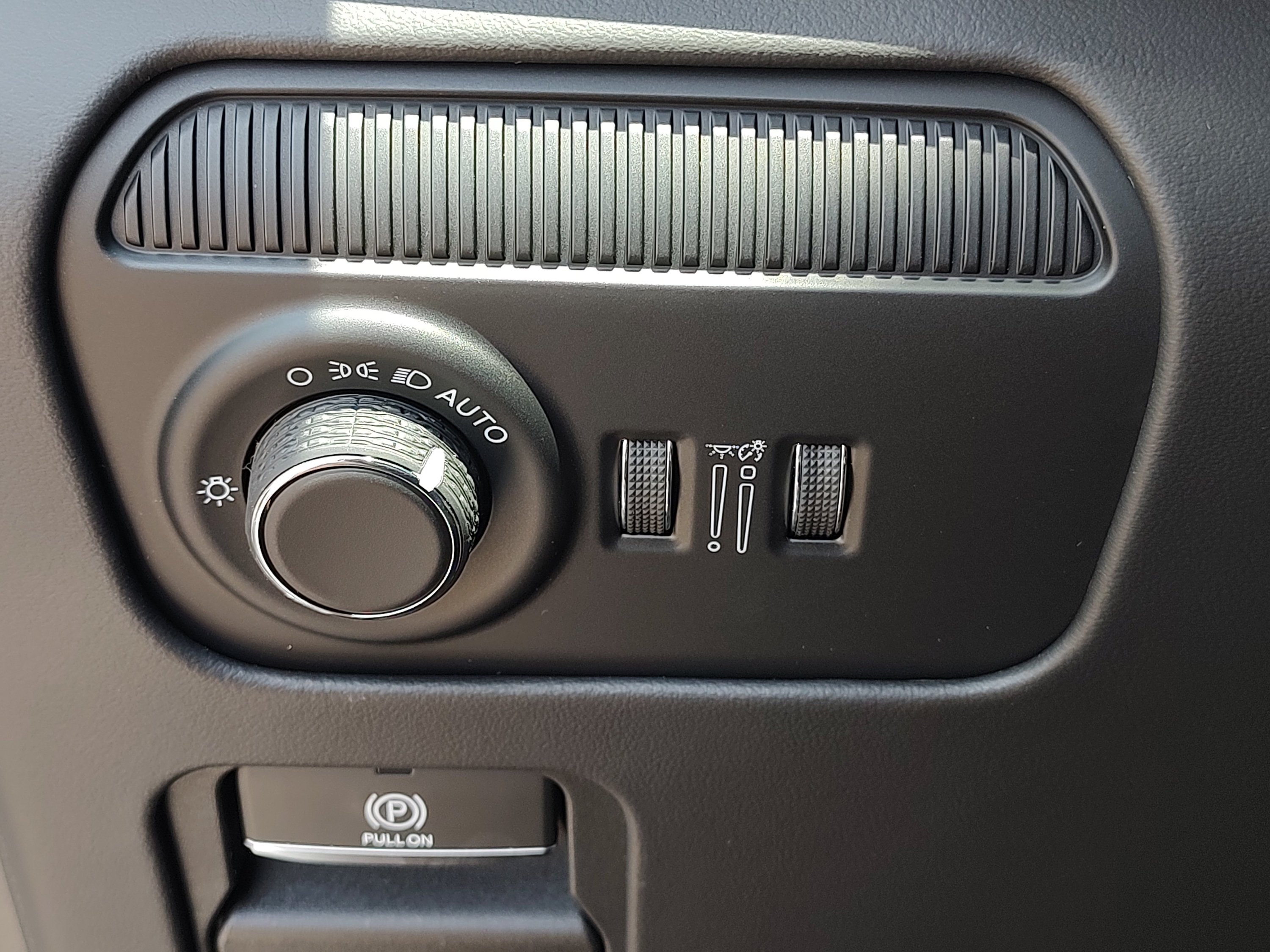 New 2026 Jeep Grand Wagoneer L Summit AWD/4WD image 25