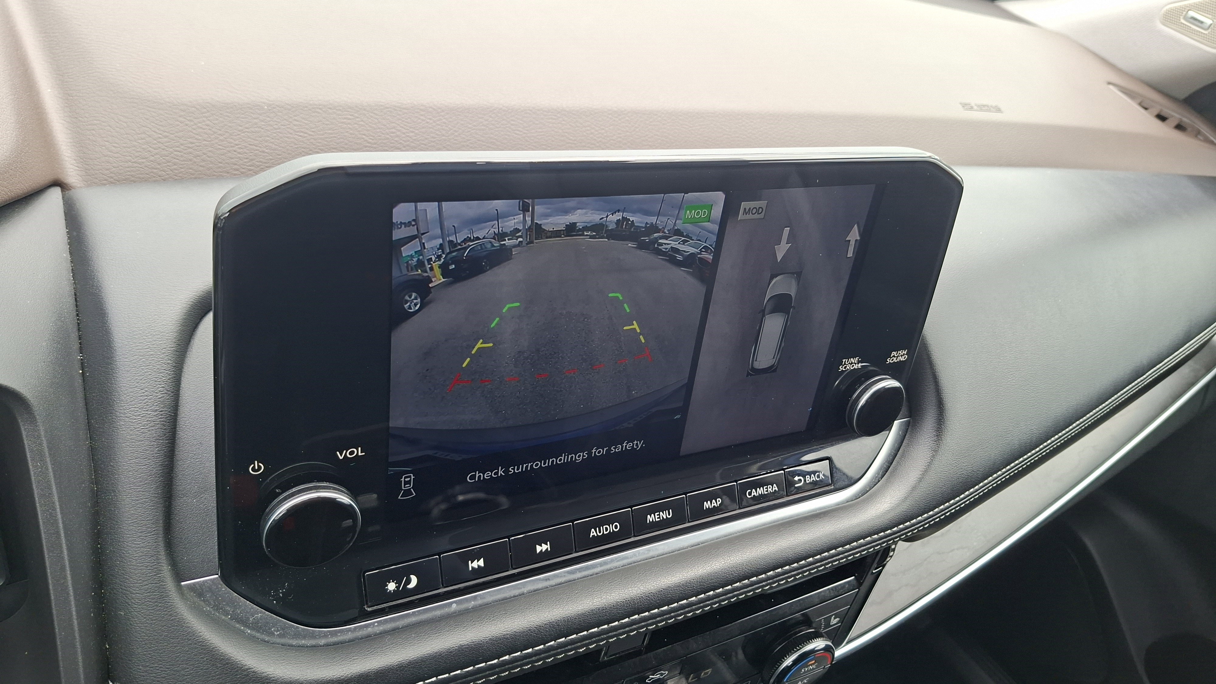 Used 2021 Nissan Rogue Platinum image 13