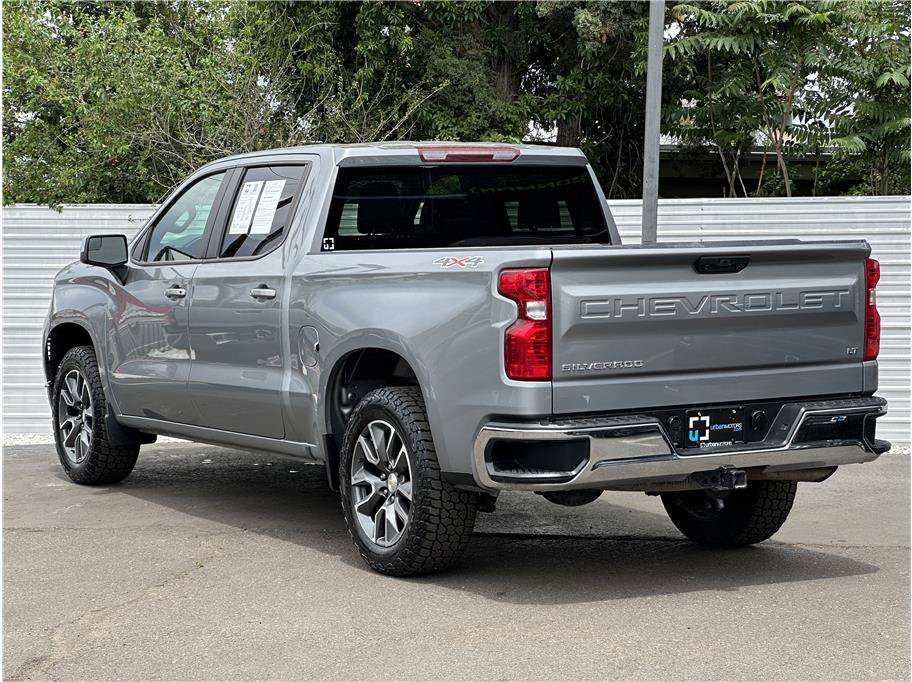 Used 2023 Chevrolet Silverado 1500 LT AWD/4WD image 3