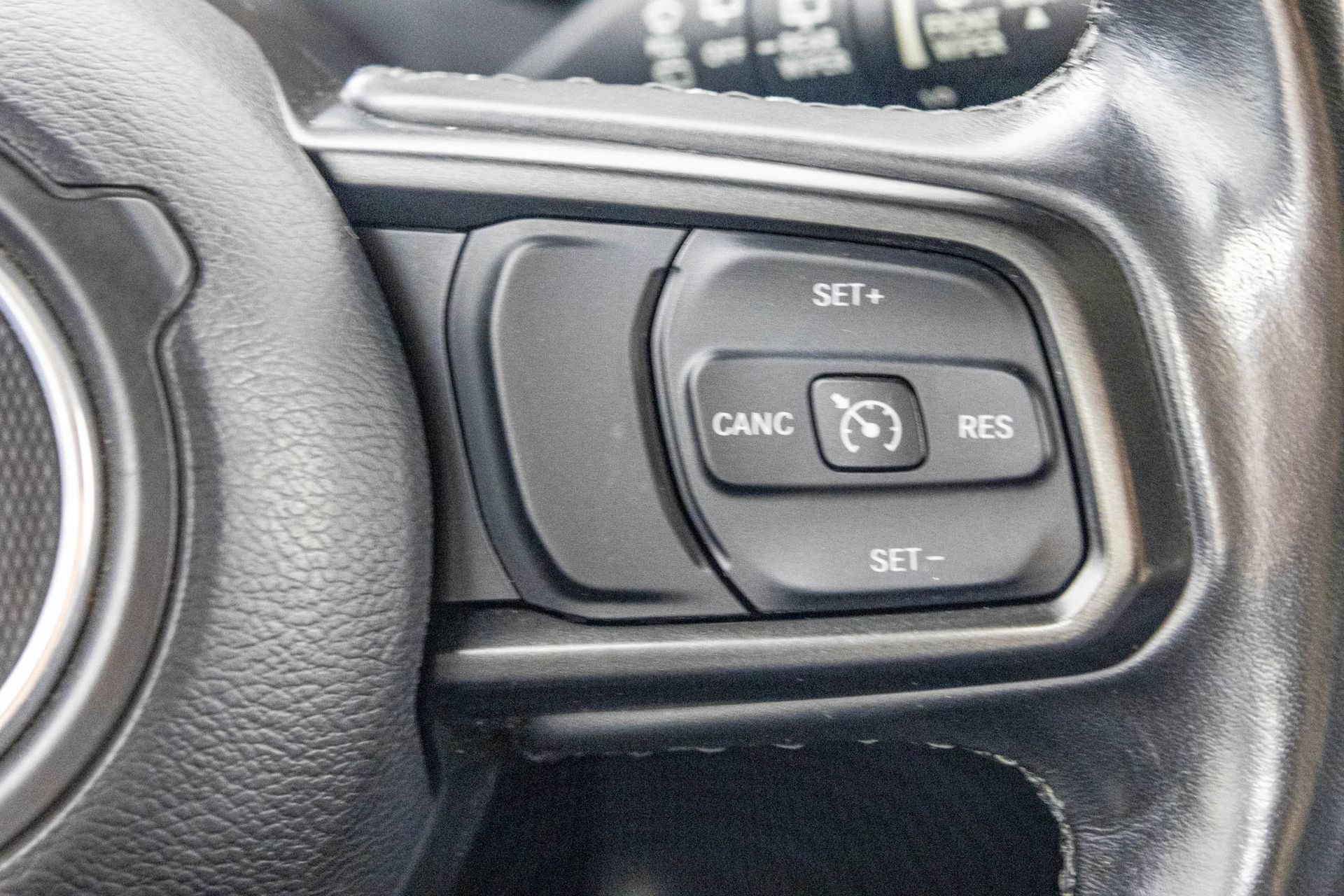 Used 2022 Jeep Wrangler Unlimited Sport AWD/4WD image 30