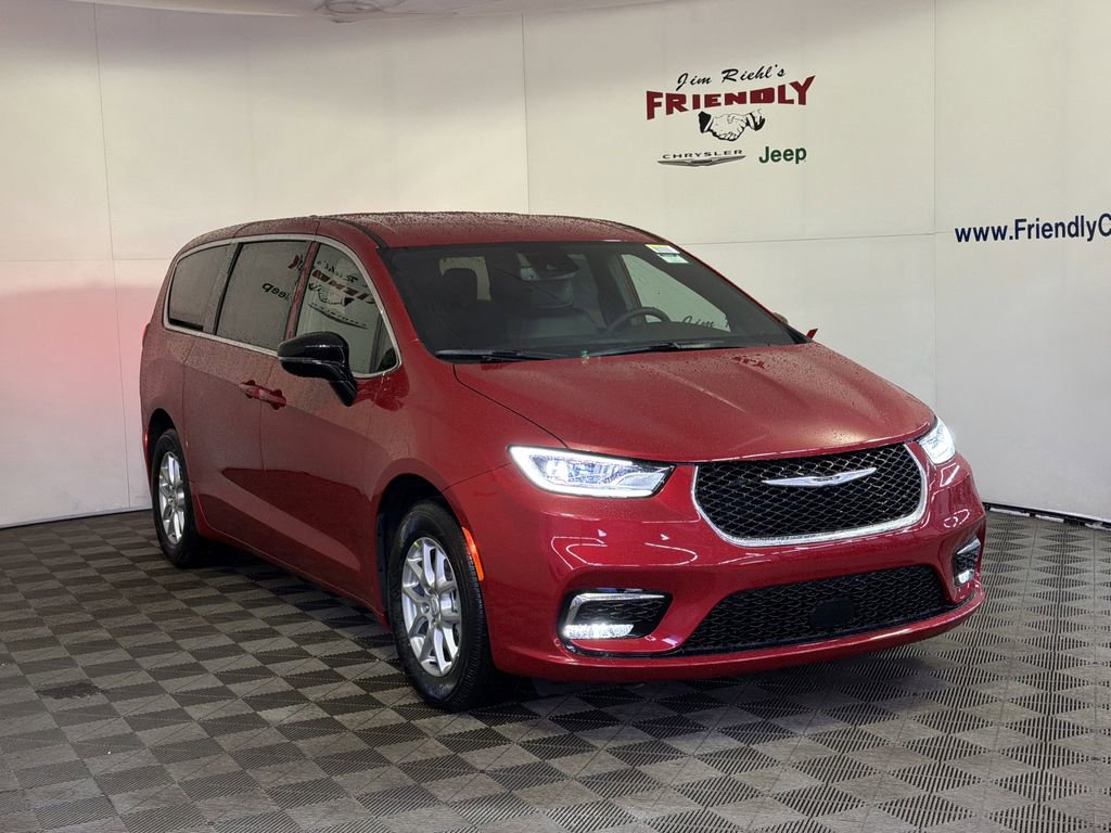 New 2026 Chrysler Pacifica Select FWD image 3