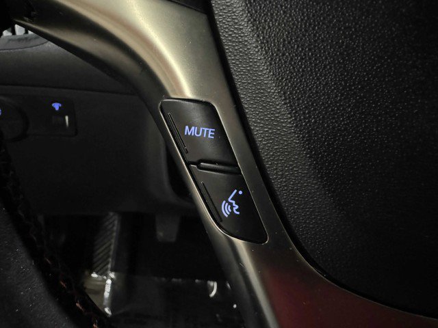 Used 2015 Hyundai Genesis 3.8 image 32