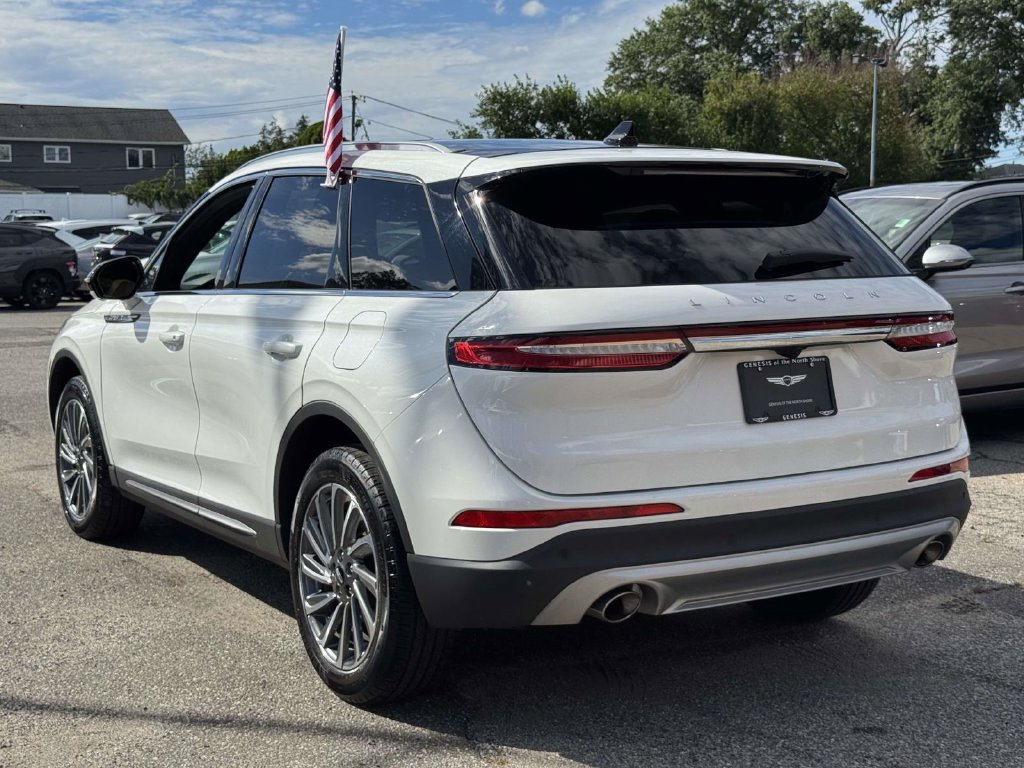 Used 2023 Lincoln Corsair Reserve w/ Equipment Group 201A AWD/4WD image 8