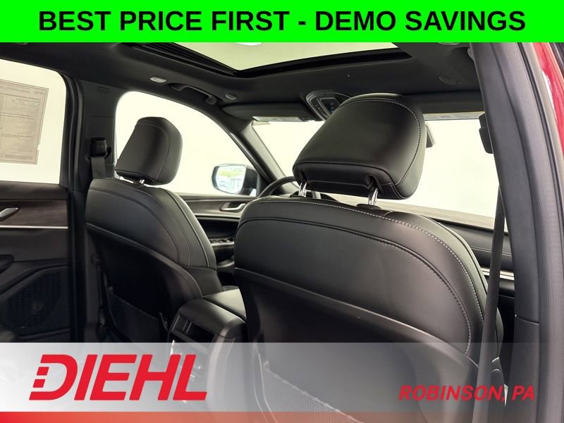 New 2026 Jeep Grand Cherokee Altitude AWD/4WD image 13