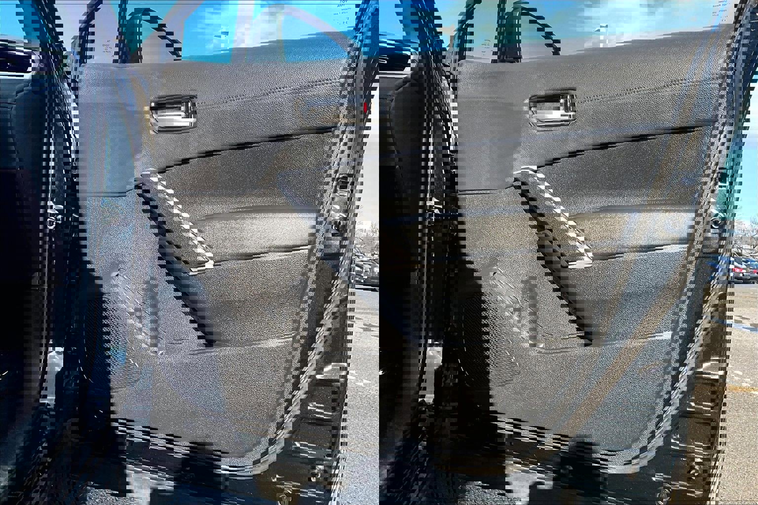 Used 2025 Toyota Corolla Cross XLE image 22