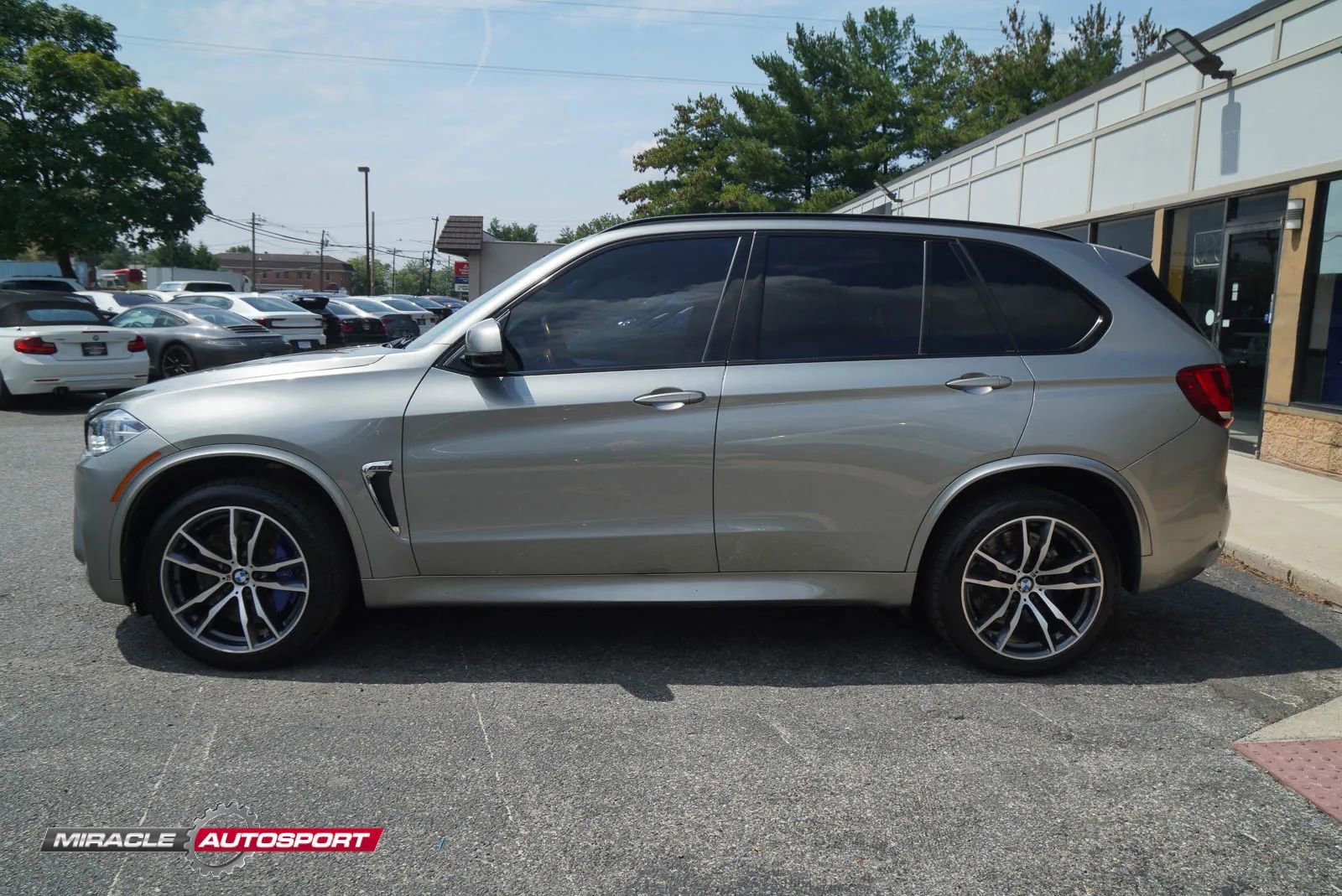 Used 2016 BMW X5 M image 4