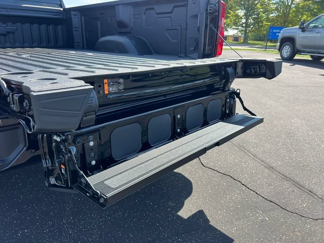 New 2026 Chevrolet Silverado 3500 High Country w/ Technology Package AWD/4WD image 8