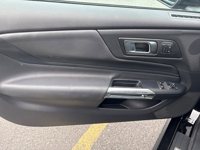 Used 2025 Ford Mustang GT Premium RWD image 15