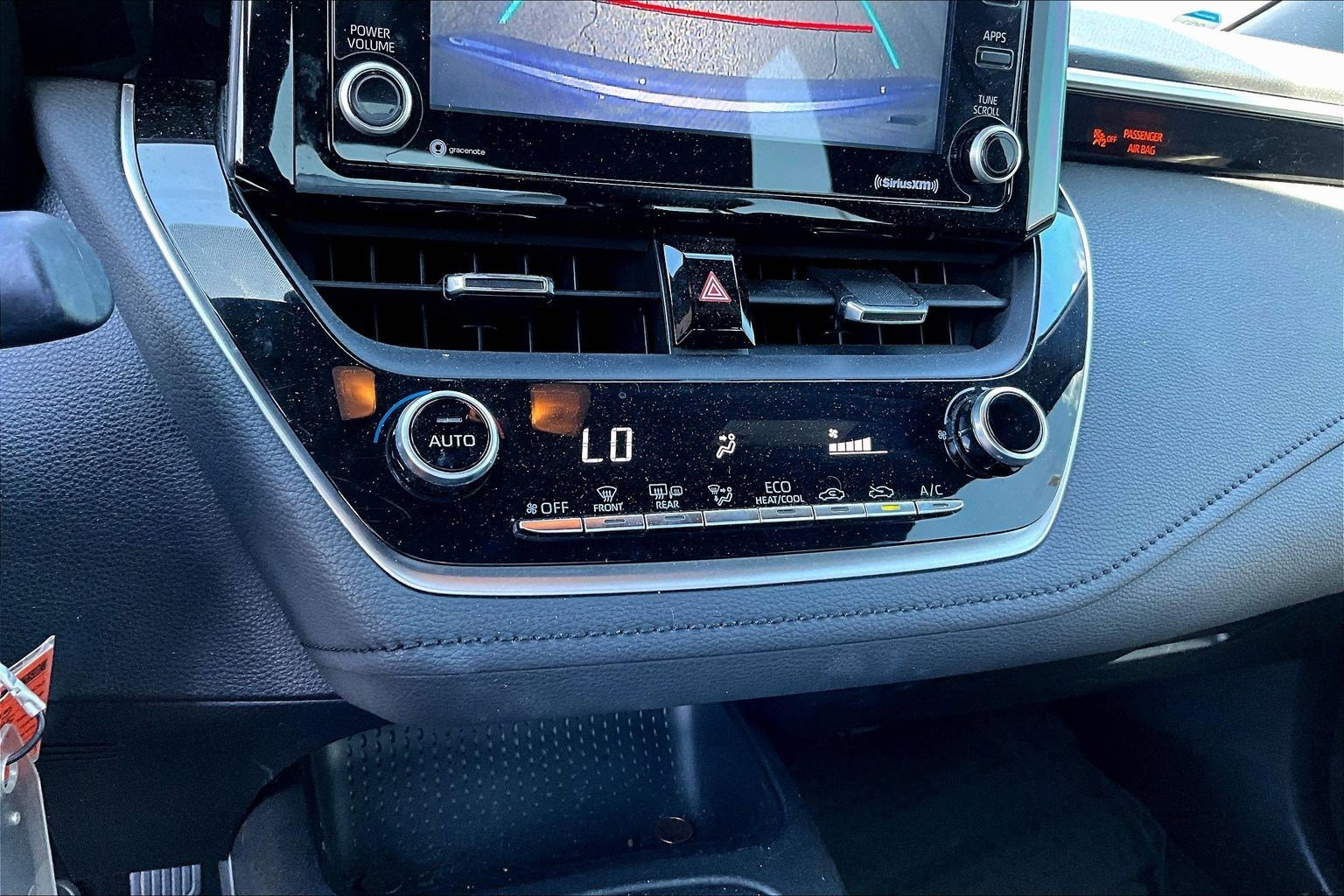 Used 2022 Toyota Corolla SE FWD image 14