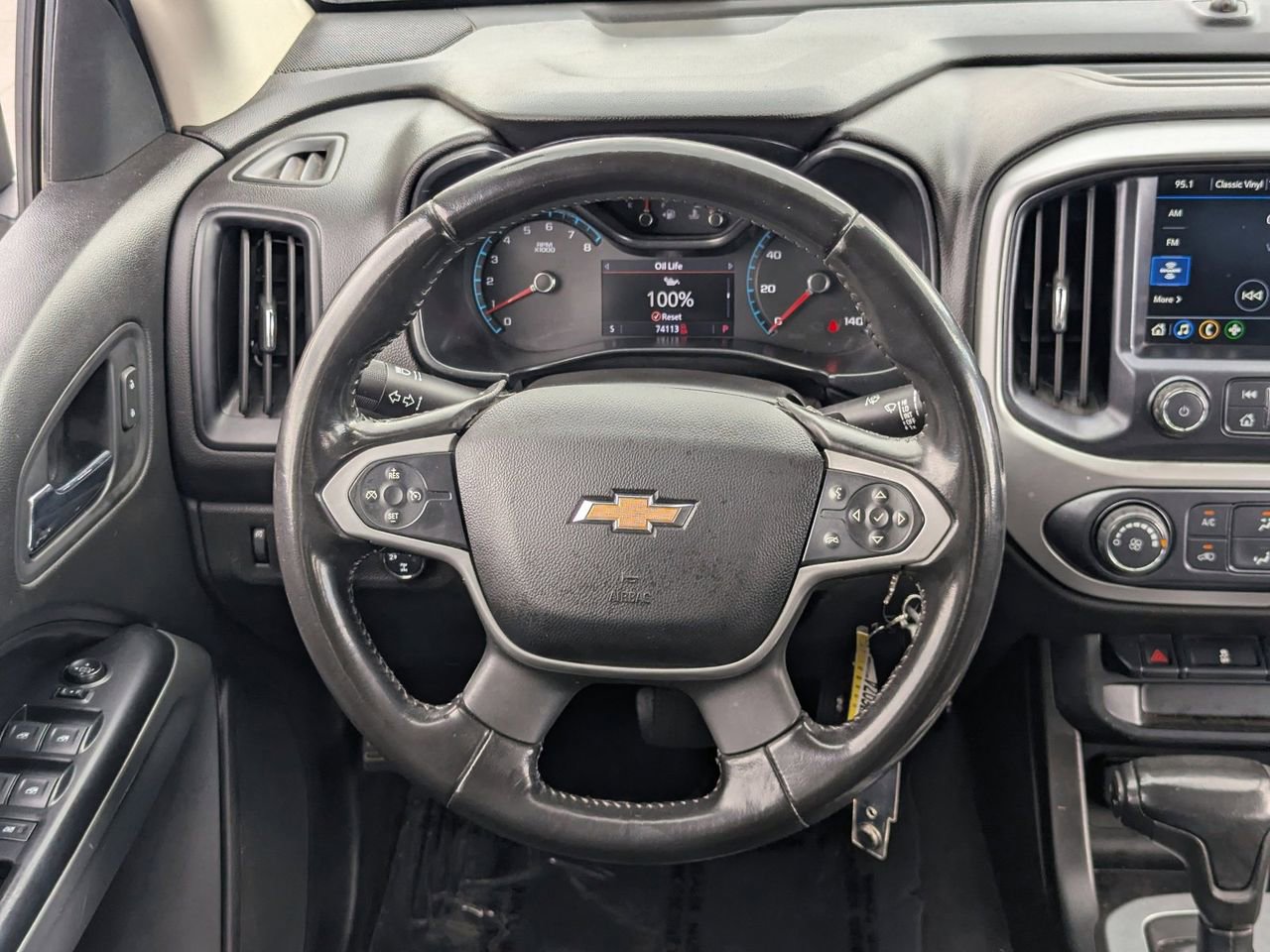 Used 2019 Chevrolet Colorado LT image 16