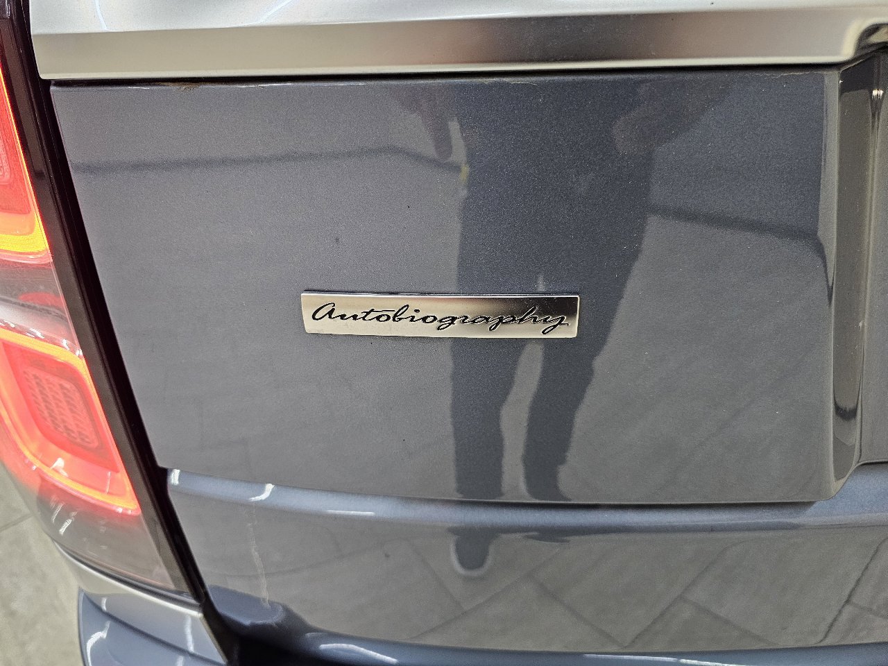 Used 2019 Land Rover Range Rover Autobiography image 15