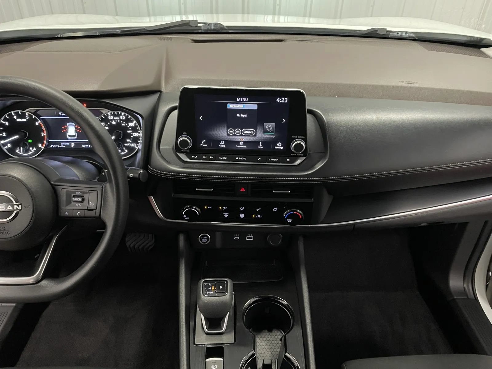 Used 2023 Nissan Rogue S FWD image 27