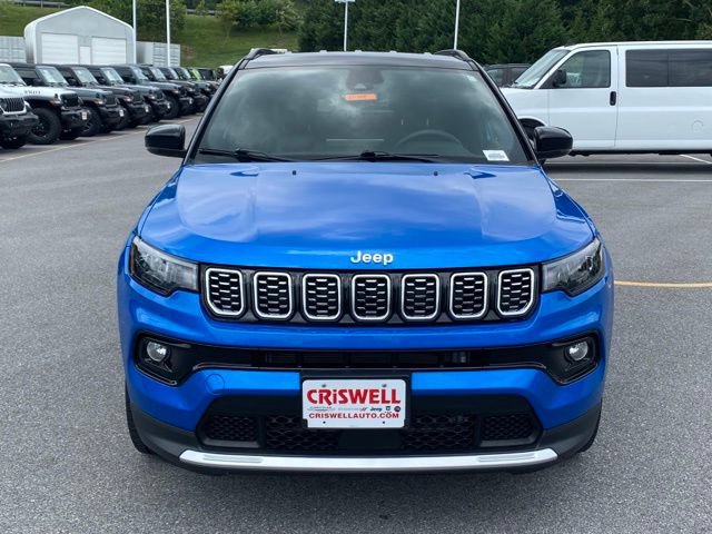Used 2025 Jeep Compass Limited AWD/4WD image 8