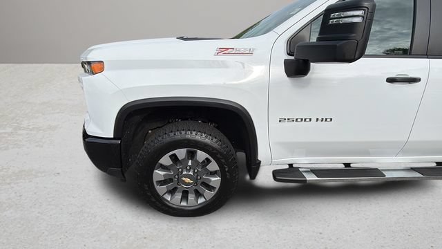 Used 2025 Chevrolet Silverado 2500 Custom w/ Custom Value Package AWD/4WD image 32
