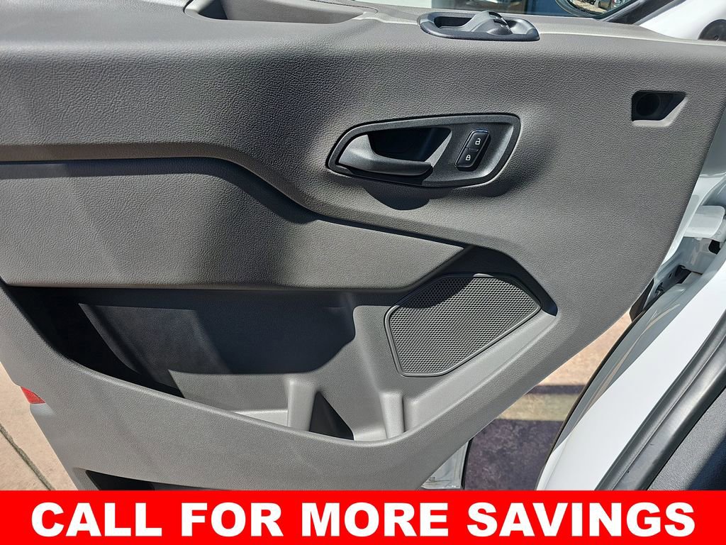 New 2025 Ford Transit 250 Low Roof RWD image 27