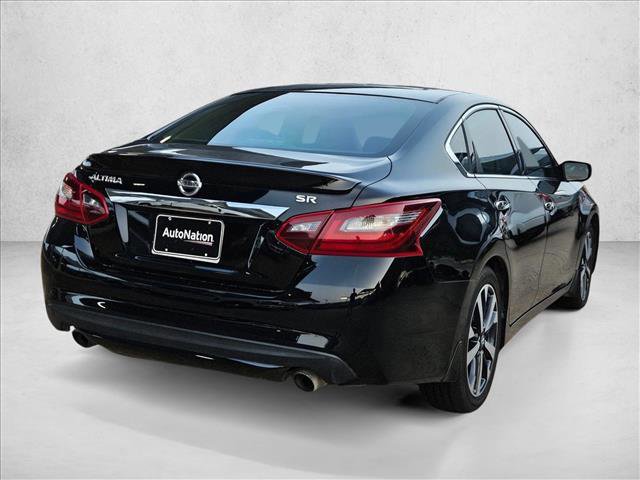 Used 2017 Nissan Altima 2.5 SR FWD image 5