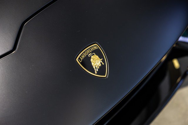 Used 2023 Lamborghini Huracan Tecnica RWD image 12