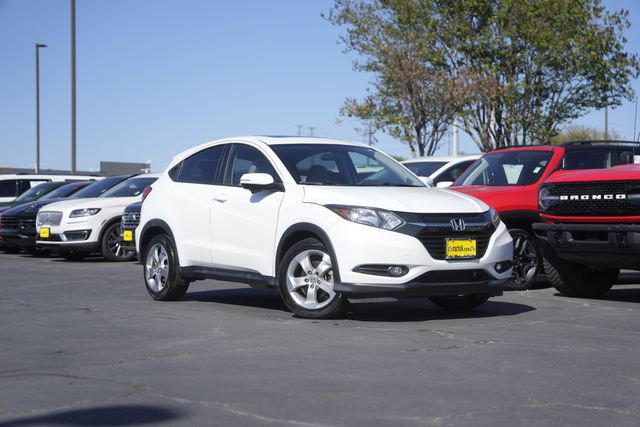 Used 2017 Honda HR-V EX image 2