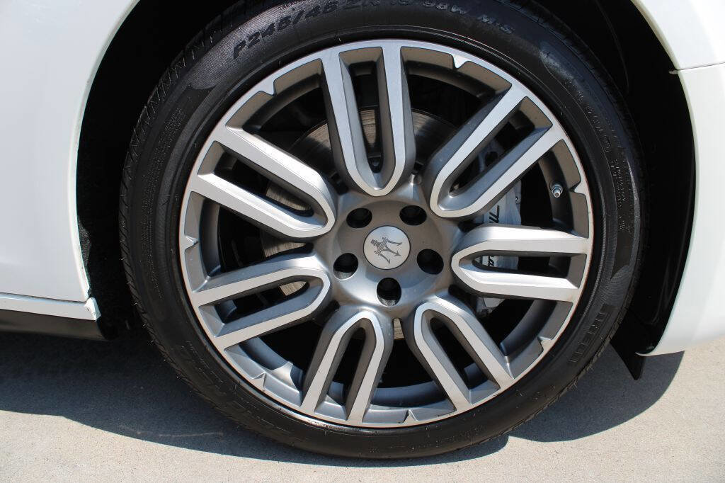 Used 2018 Maserati Ghibli image 18