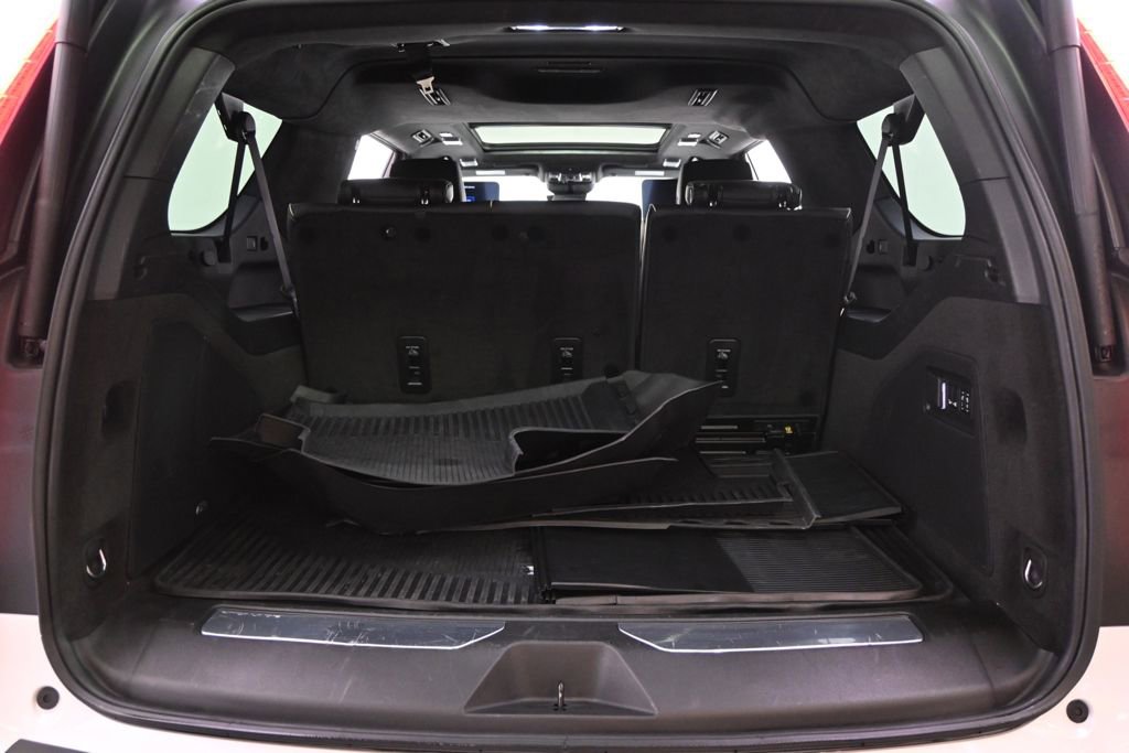Certified 2024 Cadillac Escalade ESV Sport Platinum w/ LPO, ONYX Package image 20