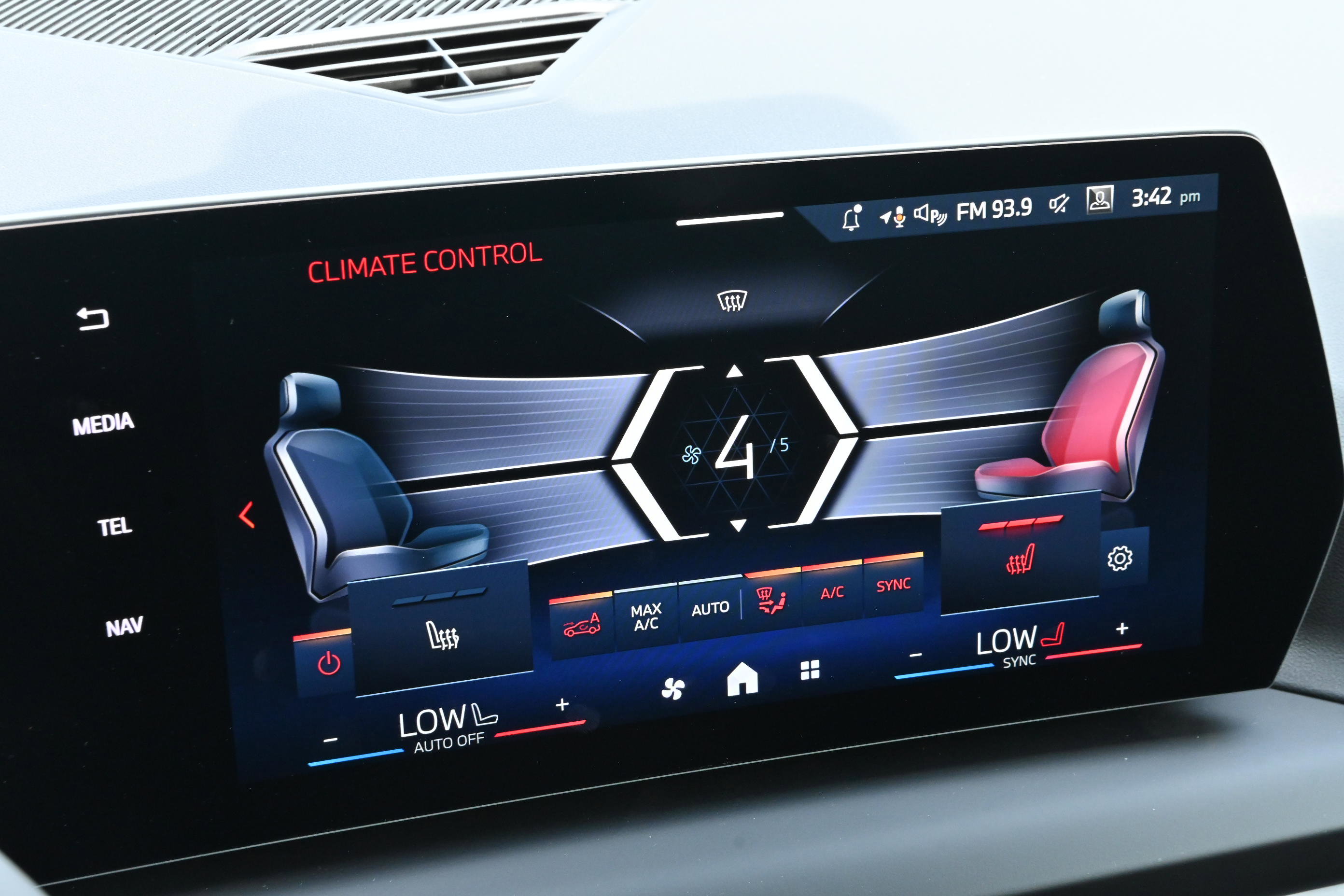 New 2026 BMW 228i xDrive AWD/4WD image 19