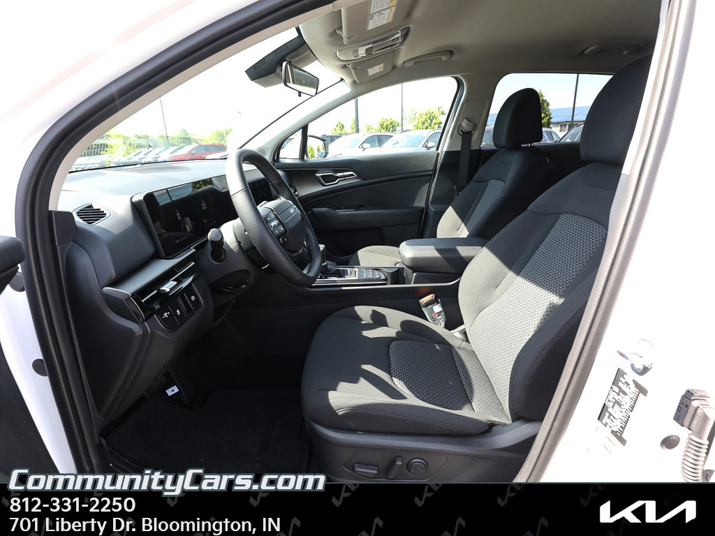 New 2026 Kia Sportage LX w/ LX Convenience Package FWD image 10
