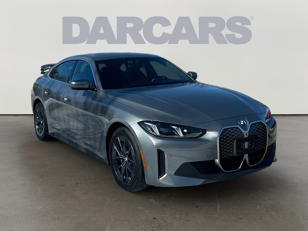 Used 2025 BMW i4 xDrive40i w/ Parking Assistance Package image 1
