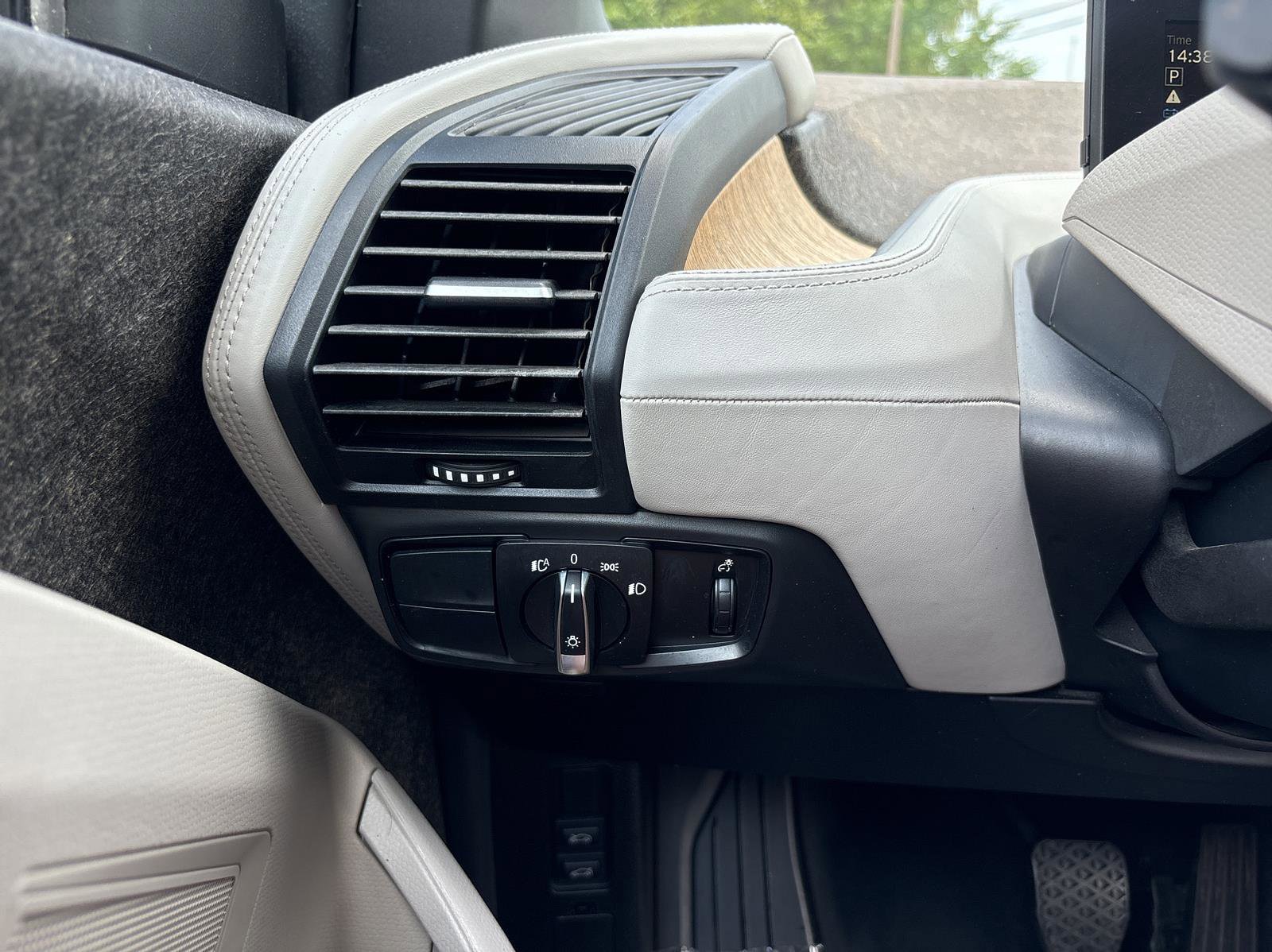 Used 2014 BMW i3 image 17