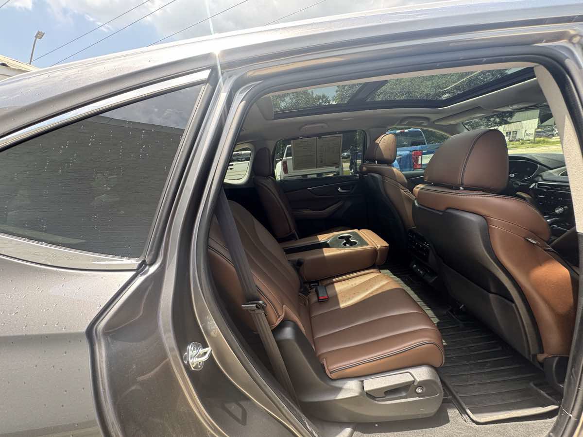 Used 2024 Acura MDX SH-AWD w/ Advance Package image 12