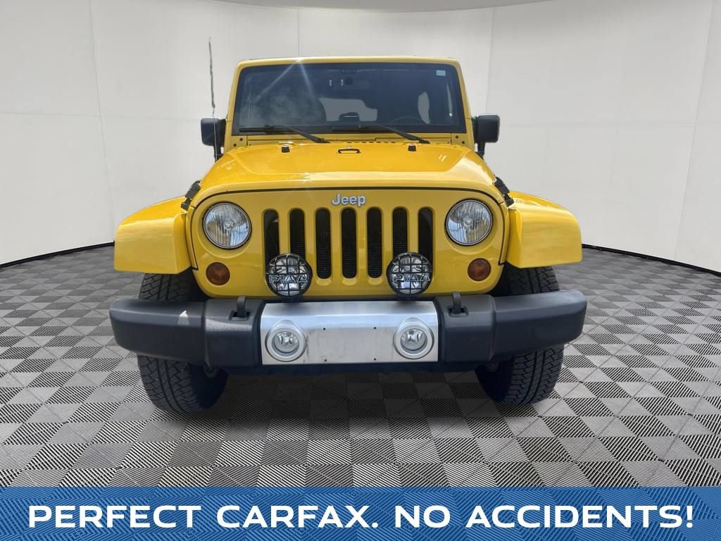 Used 2011 Jeep Wrangler Unlimited Sahara w/ Dual Top Group AWD/4WD image 3