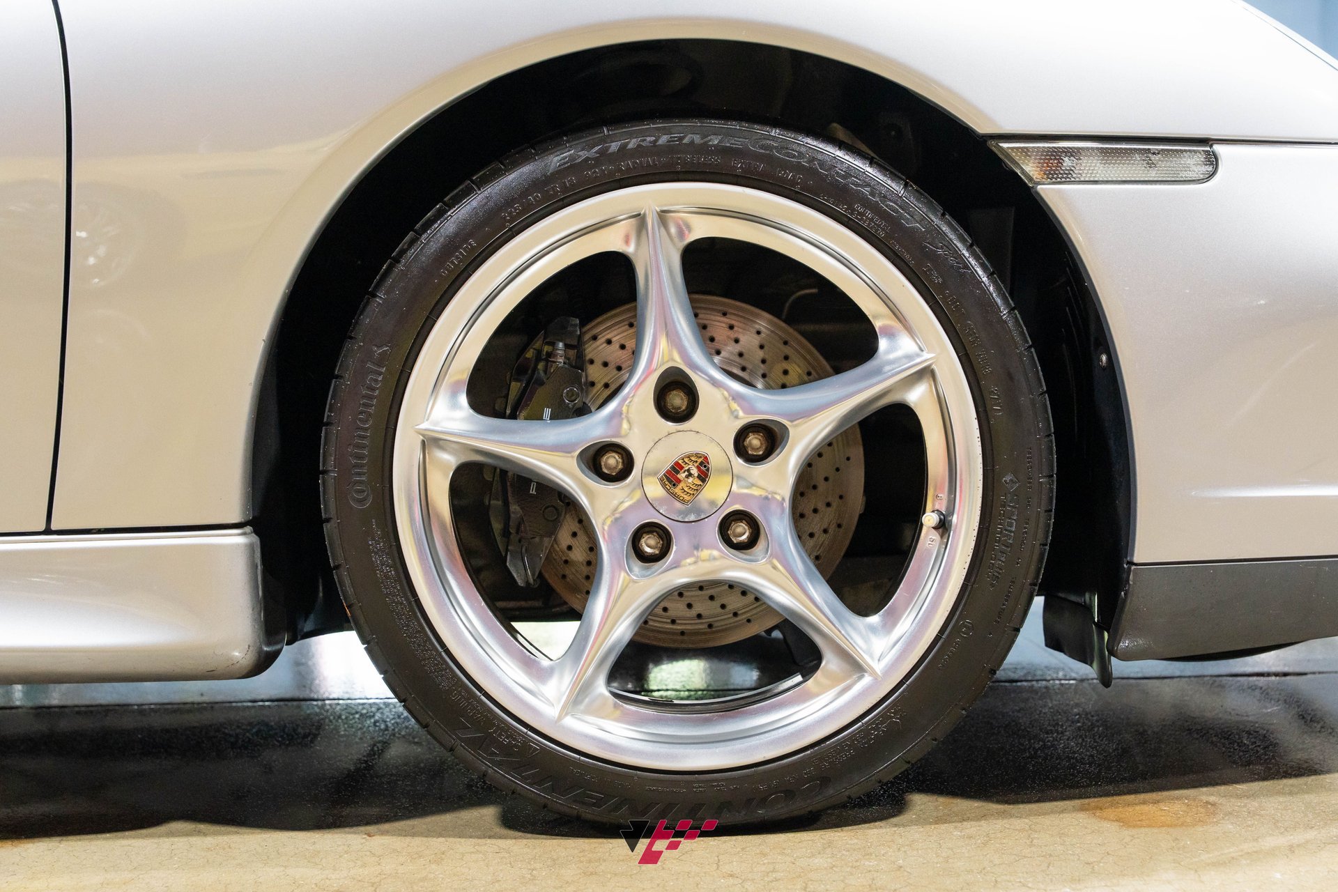 Used 2004 Porsche 911 40th Anniversary RWD image 20