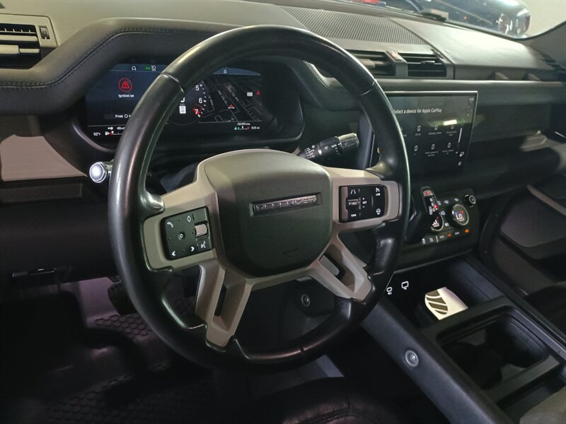 Used 2022 Land Rover Defender 110 X-Dynamic SE AWD/4WD image 18