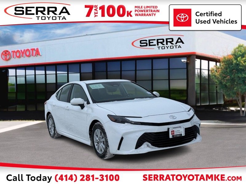 Used 2025 Toyota Camry LE image 1